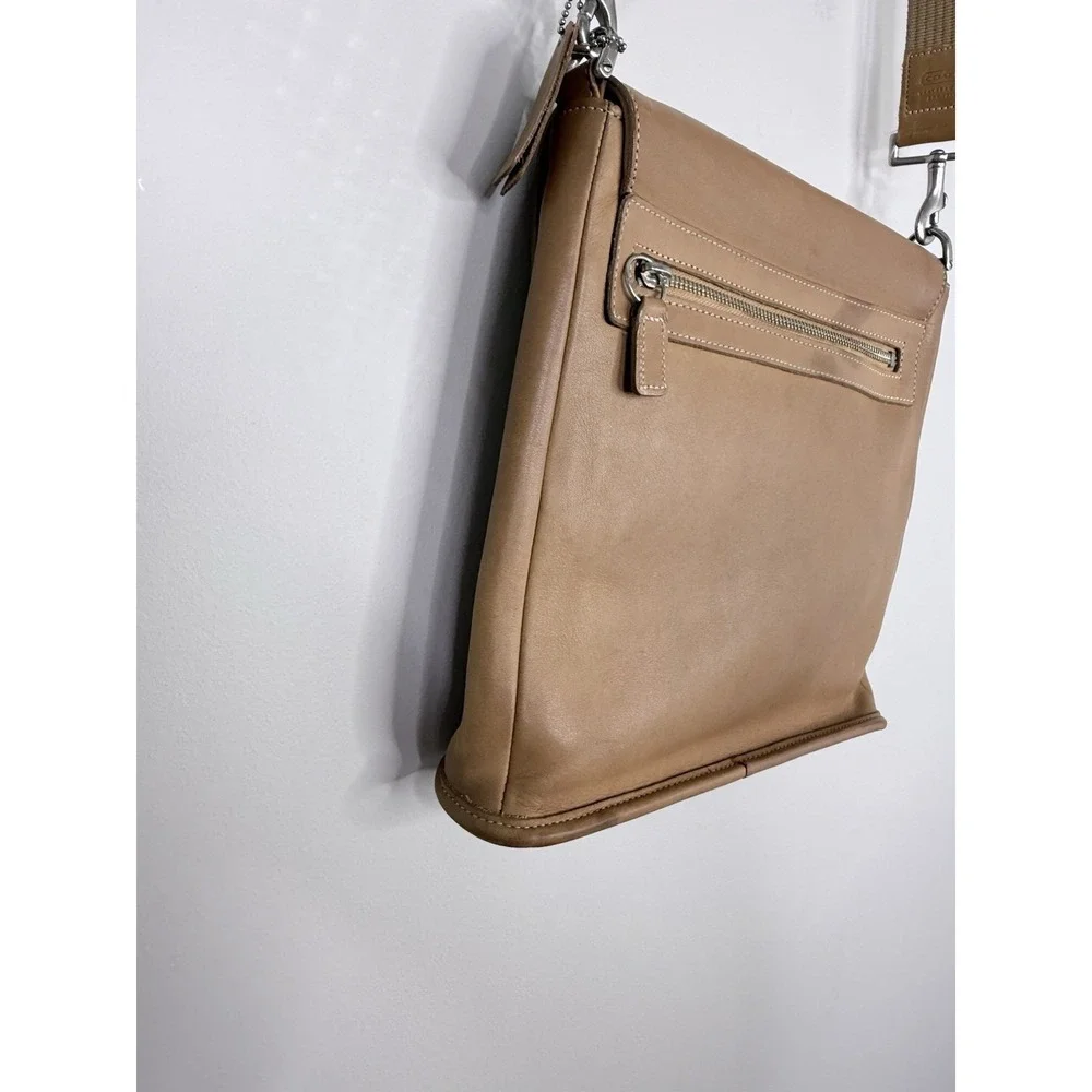 Vintage COACH Tan LEATHER Messenger Bag Saddle Crossbody 9431 METRO FLAP